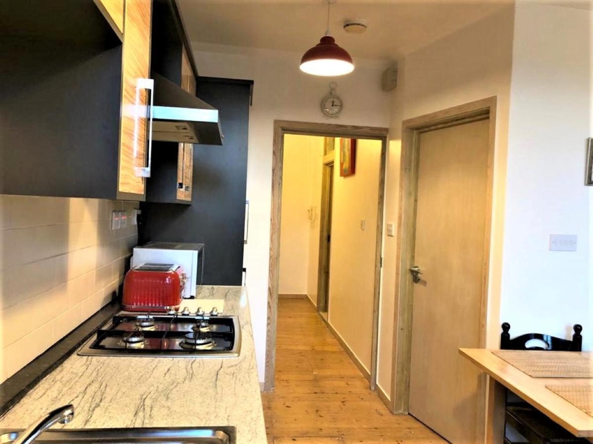 Splendid 1 Bedroom Flat + Terrace London Luaran gambar