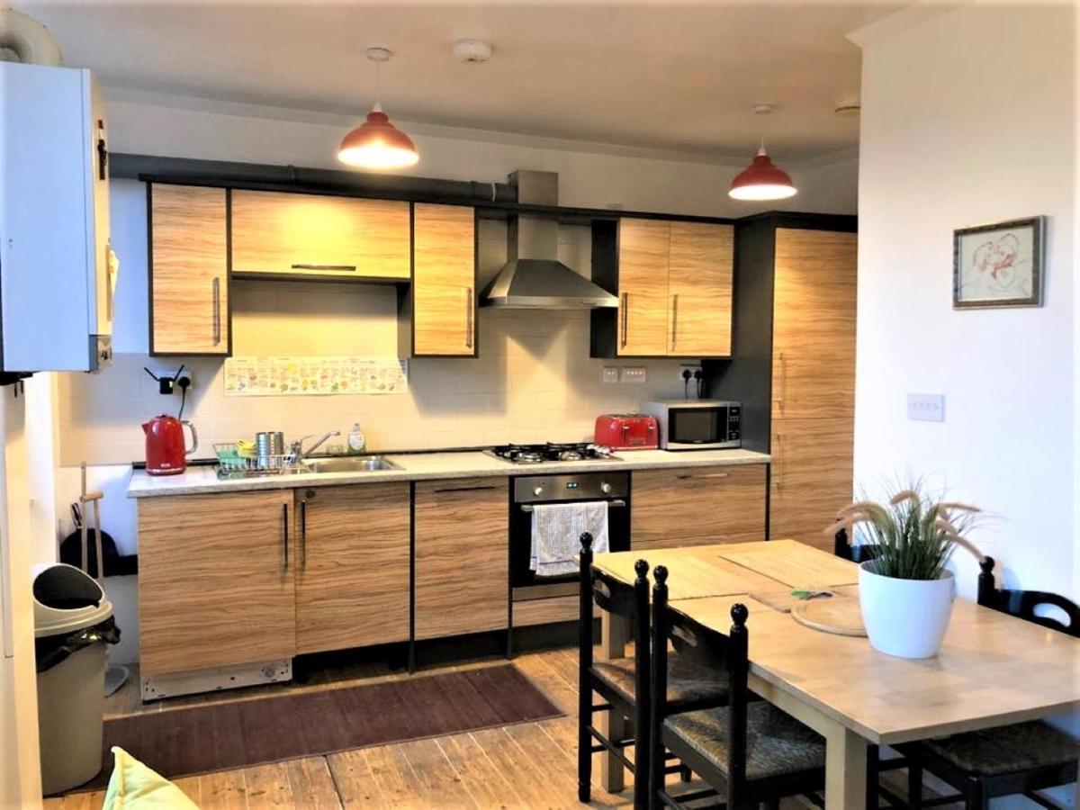 Splendid 1 Bedroom Flat + Terrace London Luaran gambar