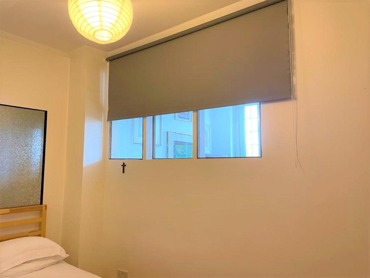 Splendid 1 Bedroom Flat + Terrace London Luaran gambar