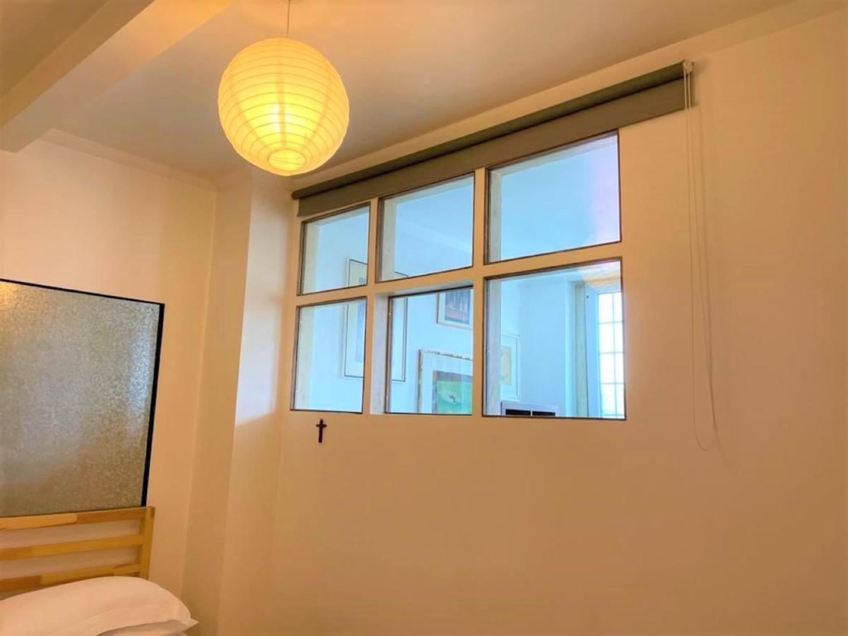 Splendid 1 Bedroom Flat + Terrace London Luaran gambar