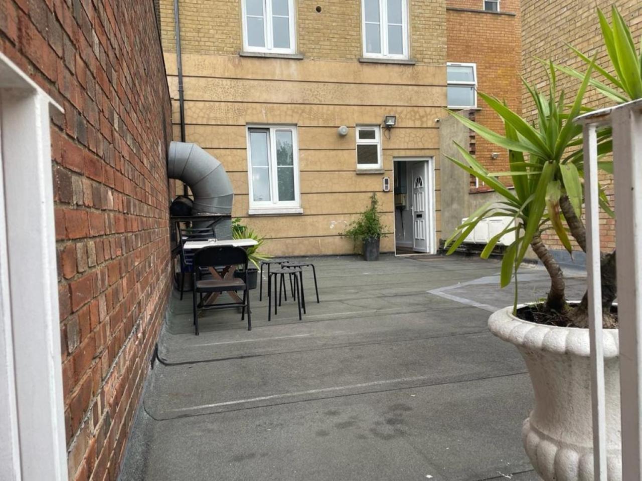 Splendid 1 Bedroom Flat + Terrace London Luaran gambar